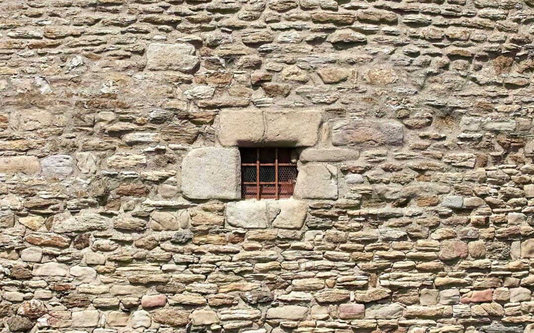 What Are the Main Benefits of Retaining Walls for Your Property?
